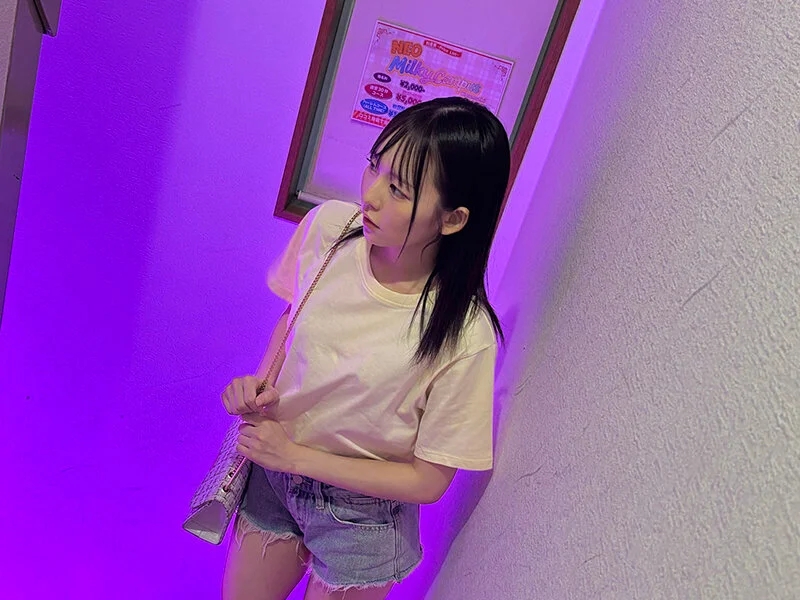 【VR】これぞ8K！顔面特化アングルVR ～射精特化！彼女がこっそりピンサロ体験入店！興奮したボクはもう精子が止まらない連続射精フェラチオでイカされまくり…～ 西元めいさアダルトVRパケ写5