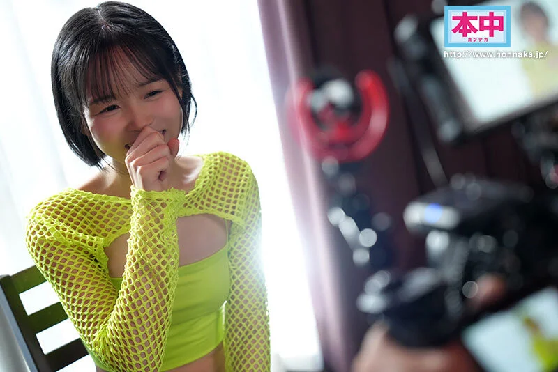 移籍！禁欲でムレムレおま○こにドッキリ！即ズボ大量中出しイクイク覚醒スペシャル！ ひなたなつAVパケ写1