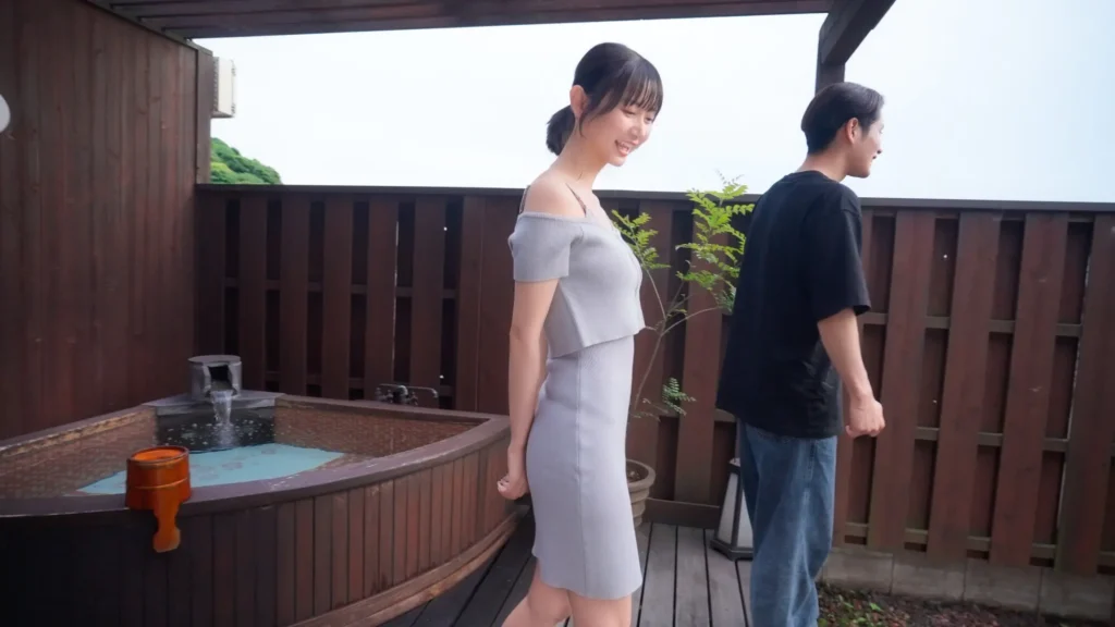 デートして温泉で露天SEXAVパケ写3