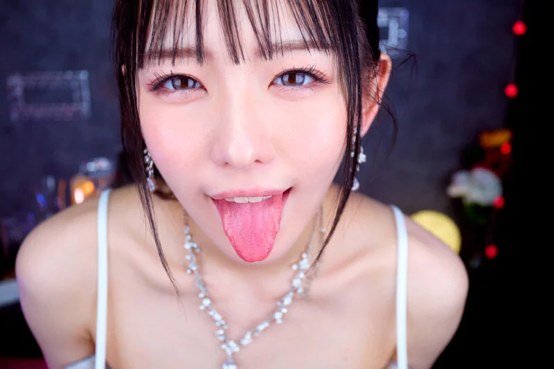 【VR】【8K】仕事中でもお構いなし！小悪魔色恋営業 MEISAアダルトVRパケ写4